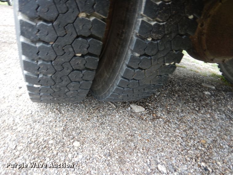 image for item DJ4289 1999 International 3800 AmTran  school bus