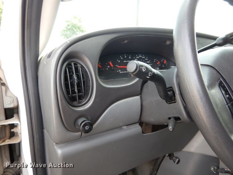 image for item DJ4290 2005 Ford E450  ambulance