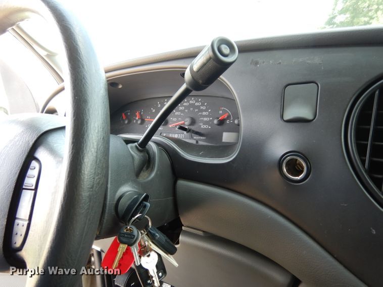 image for item DJ4290 2005 Ford E450  ambulance