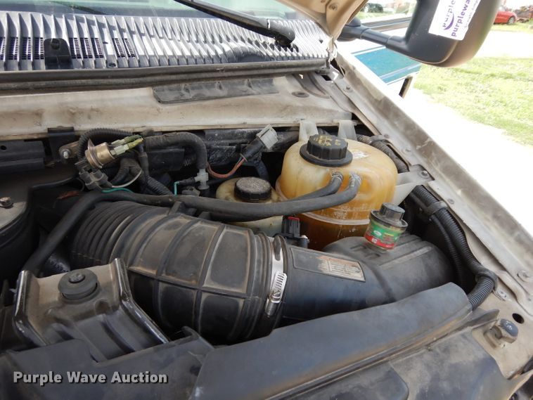 image for item DJ4290 2005 Ford E450  ambulance