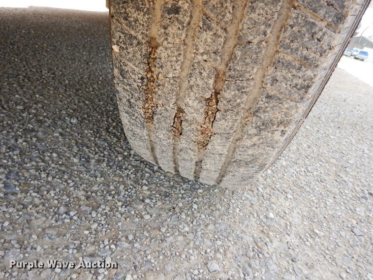 image for item DJ4290 2005 Ford E450  ambulance