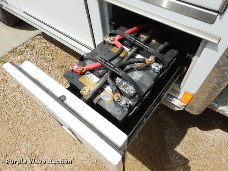 image for item DJ4290 2005 Ford E450  ambulance