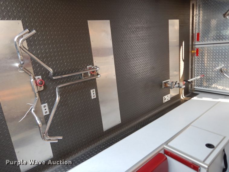 image for item DJ4290 2005 Ford E450  ambulance