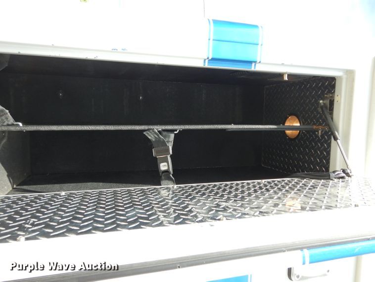 image for item DJ4290 2005 Ford E450  ambulance