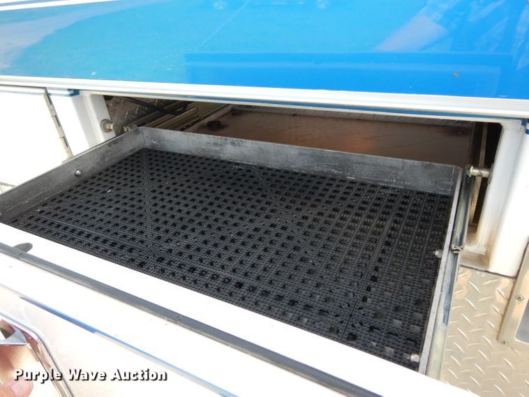 image for item DJ4290 2005 Ford E450  ambulance