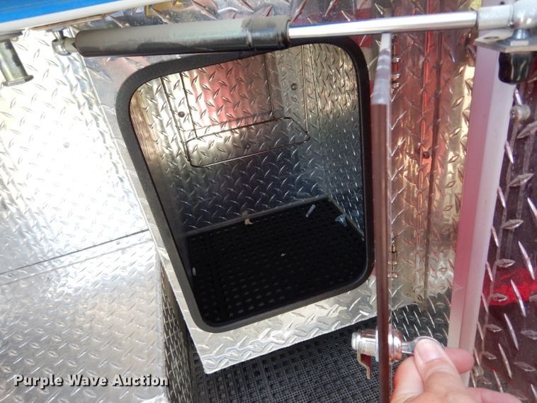 image for item DJ4290 2005 Ford E450  ambulance