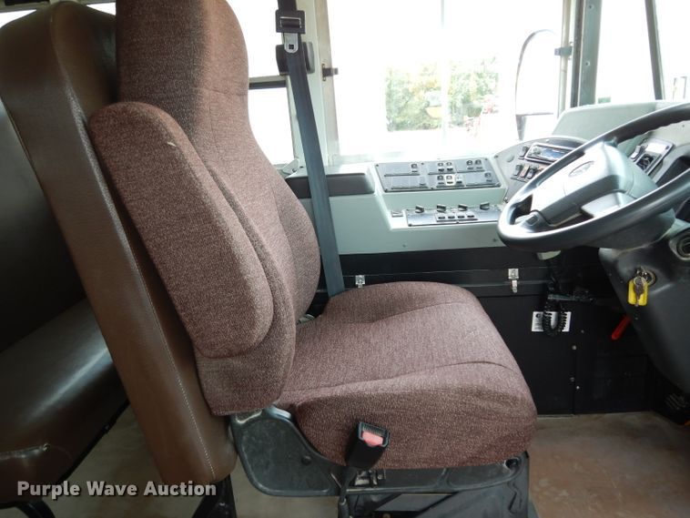 image for item DJ4302 2010 Blue Bird Vision  school bus