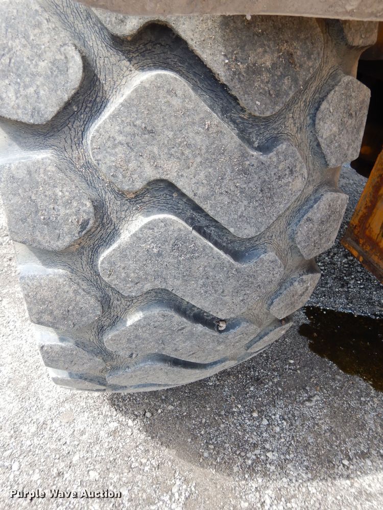 image for item DJ4323 2012 John Deere 444K  wheel loader