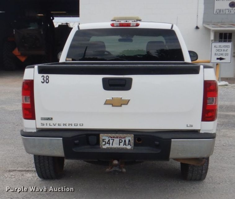 image for item DY9505 2011 Chevrolet Silverado 1500  Ext. Cab pickup truck