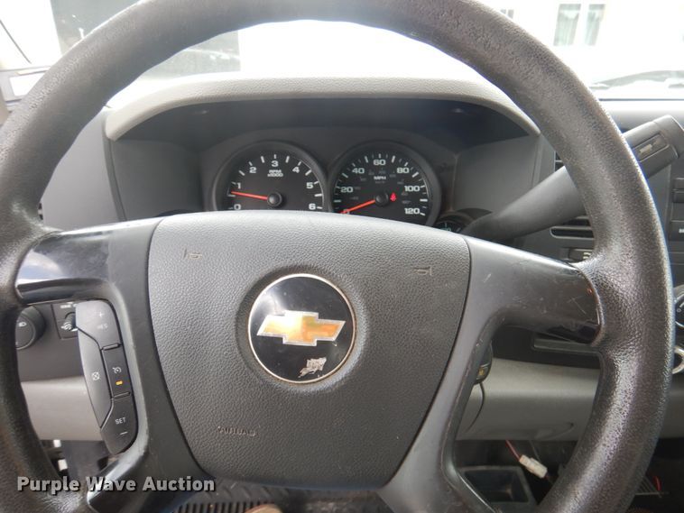 image for item DY9505 2011 Chevrolet Silverado 1500  Ext. Cab pickup truck