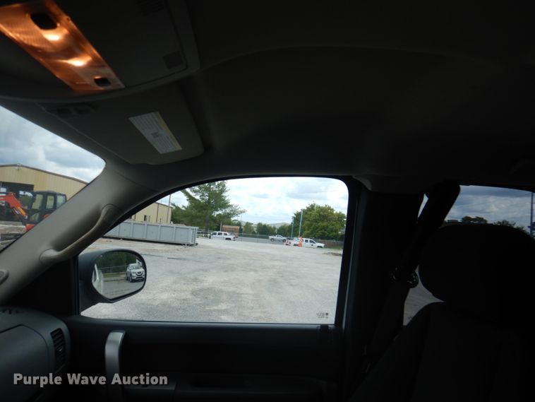 image for item DY9505 2011 Chevrolet Silverado 1500  Ext. Cab pickup truck