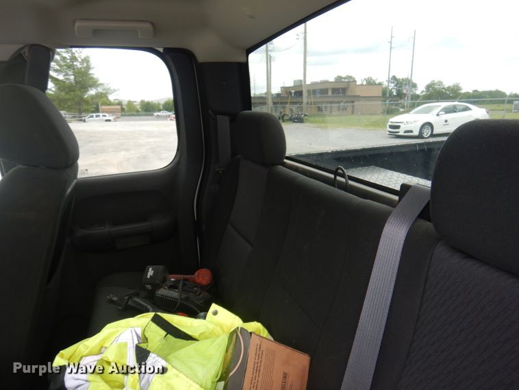 image for item DY9505 2011 Chevrolet Silverado 1500  Ext. Cab pickup truck