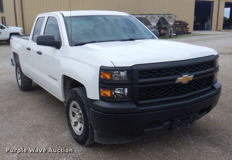 image for item DY9510 2015 Chevrolet Silverado 1500  Double Cab pickup truck