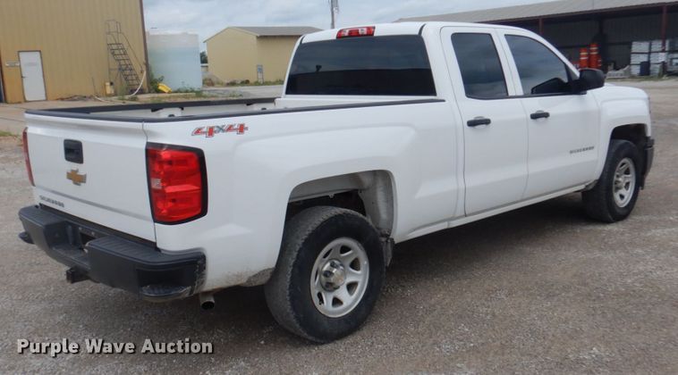 image for item DY9510 2015 Chevrolet Silverado 1500  Double Cab pickup truck