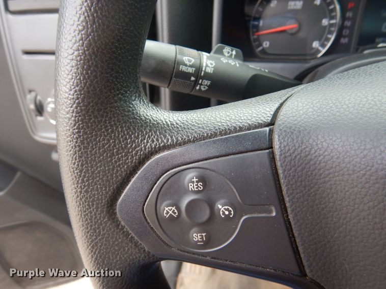 image for item DY9510 2015 Chevrolet Silverado 1500  Double Cab pickup truck