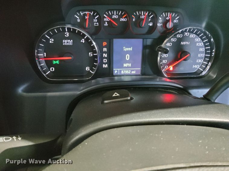 image for item DY9510 2015 Chevrolet Silverado 1500  Double Cab pickup truck