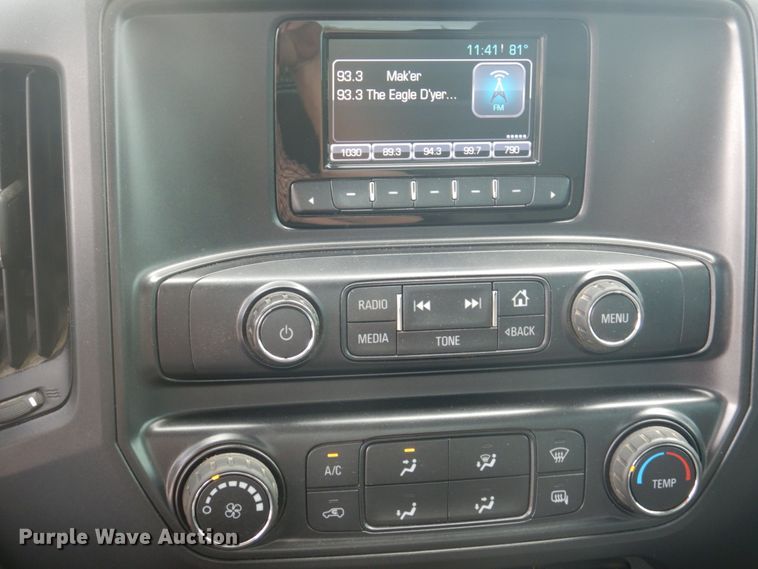 image for item DY9510 2015 Chevrolet Silverado 1500  Double Cab pickup truck