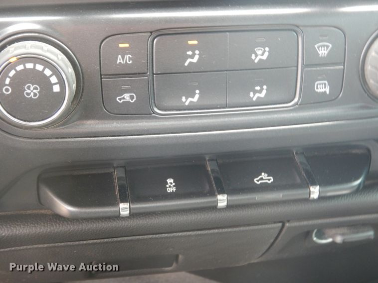 image for item DY9510 2015 Chevrolet Silverado 1500  Double Cab pickup truck