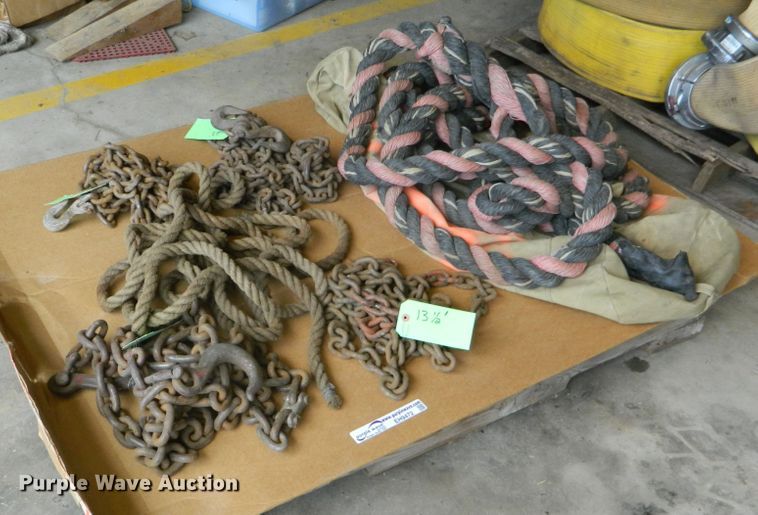 image for item EH9472 Tow chains