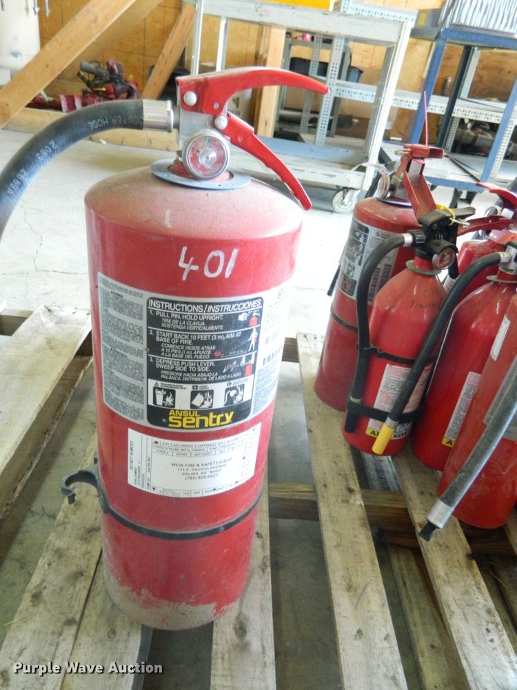 image for item EH9474 (9) fire extinguishers