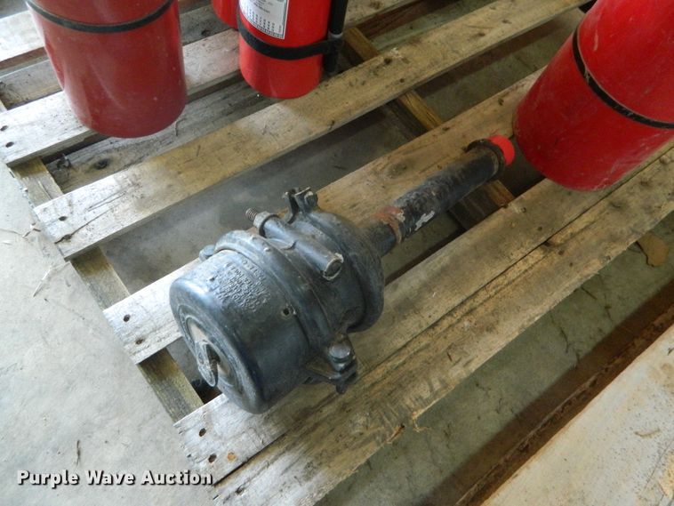 image for item EH9474 (9) fire extinguishers