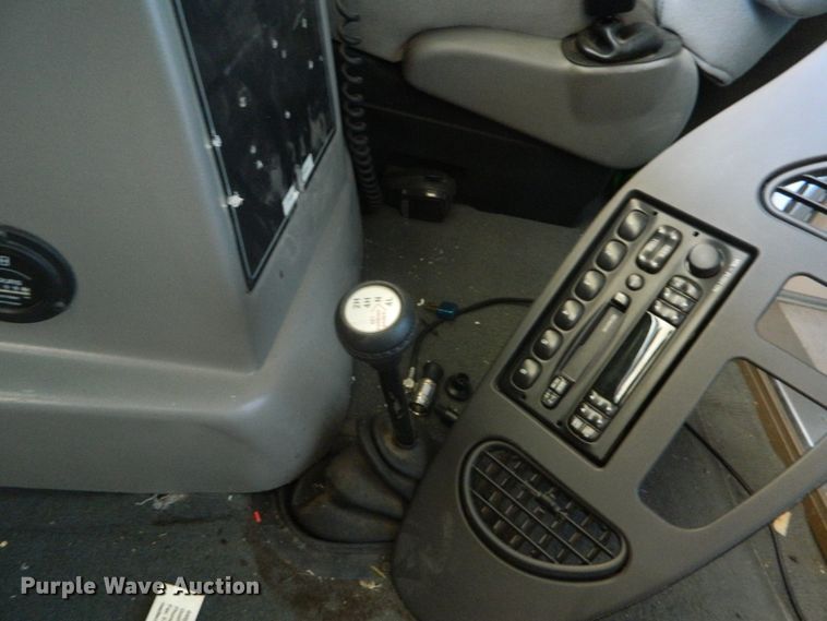 image for item EH9476 2003 Ford E350 Super Duty  ambulance