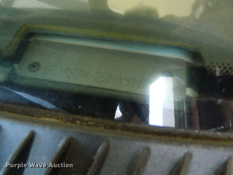 image for item EH9476 2003 Ford E350 Super Duty  ambulance