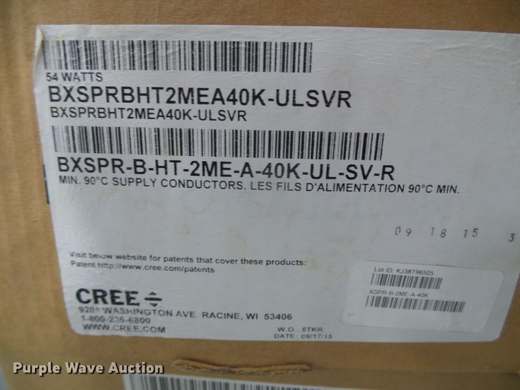 image for item EL9199 Approximately 11 Cree street lights