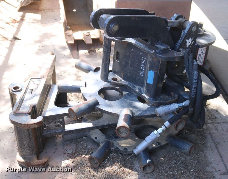 image for item EP9659 Bobcat packer wheel