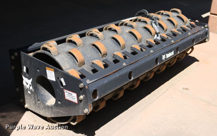 image for item EP9661 2017 Bobcat 73 skid steer vibratory roller