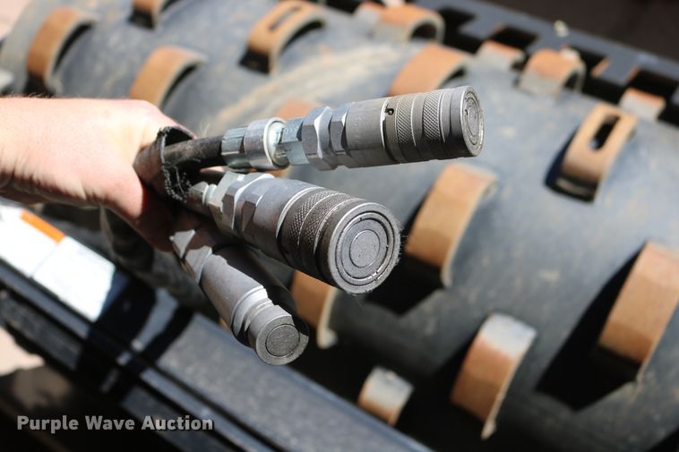 image for item EP9661 2017 Bobcat 73 skid steer vibratory roller