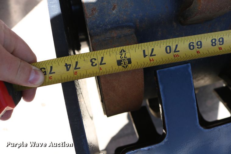 image for item EP9661 2017 Bobcat 73 skid steer vibratory roller