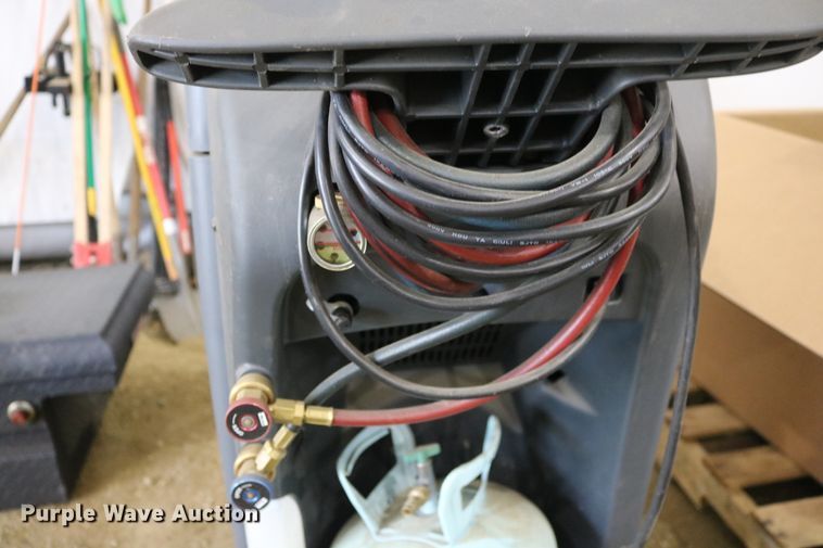 image for item EP9664 Robinair Cooltech 34288 AC recharging system