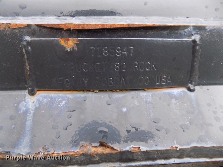 image for item EP9665 Bobcat 82 81"W skid steer rock bucket