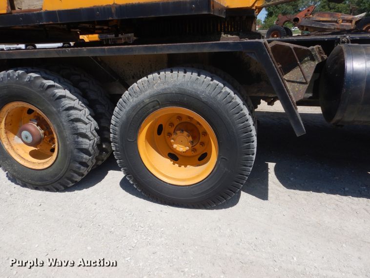 image for item FK9285 Little Giant 48  crane