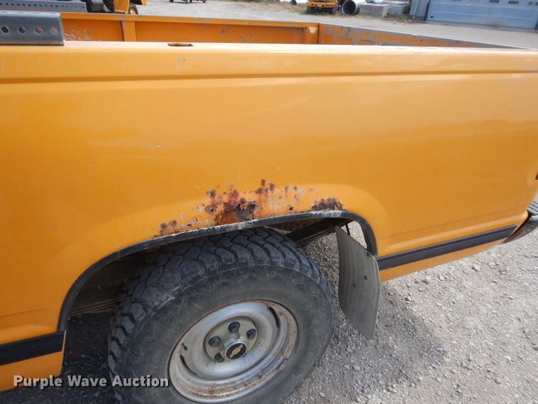 image for item FK9286 1990 Chevrolet C1500  pickup truck