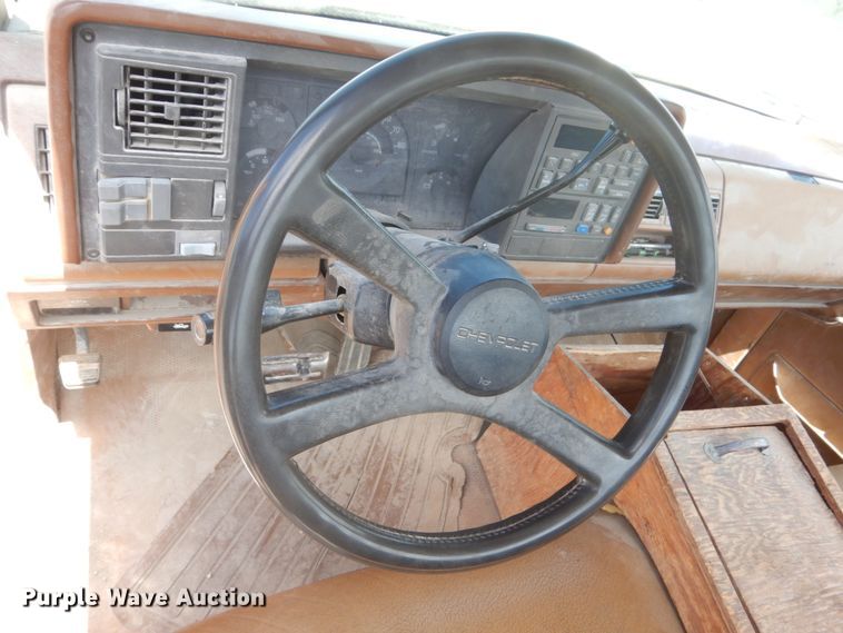 image for item FK9286 1990 Chevrolet C1500  pickup truck