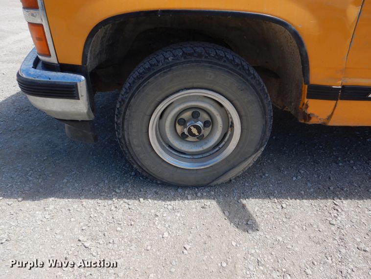 image for item FK9286 1990 Chevrolet C1500  pickup truck