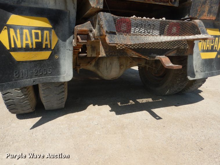 image for item FK9288 1975 Ford F600  flatbed truck