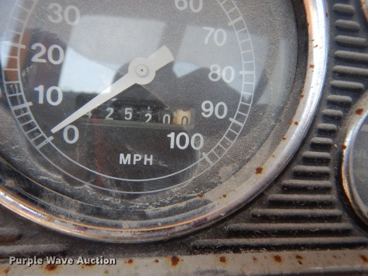 image for item FK9288 1975 Ford F600  flatbed truck