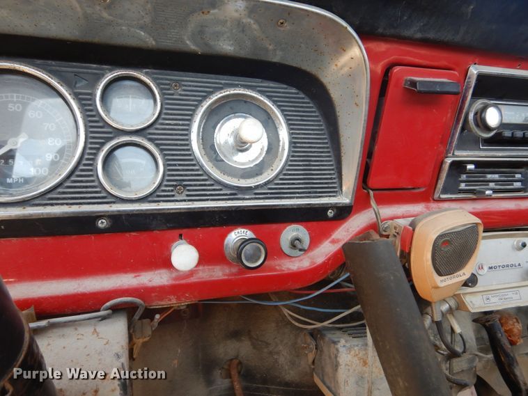 image for item FK9288 1975 Ford F600  flatbed truck