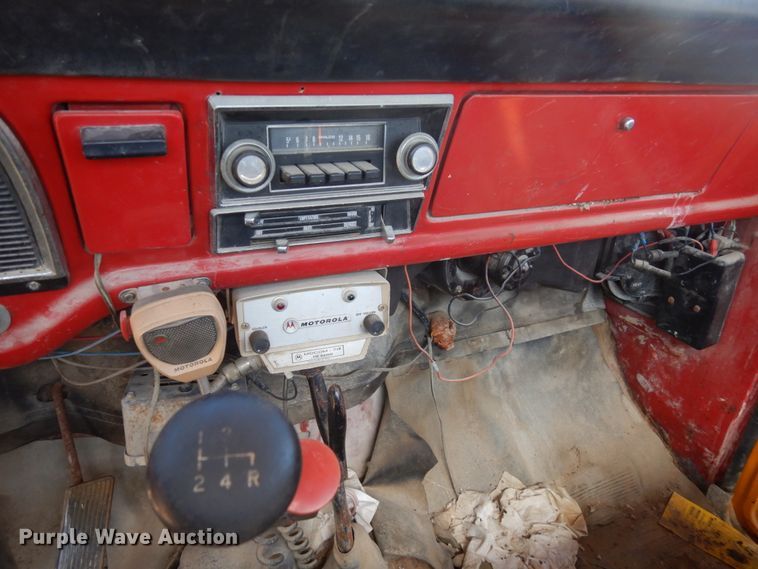 image for item FK9288 1975 Ford F600  flatbed truck