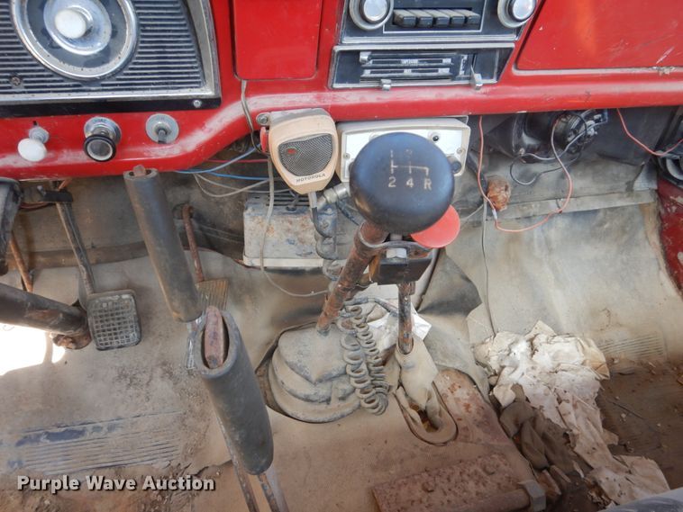 image for item FK9288 1975 Ford F600  flatbed truck