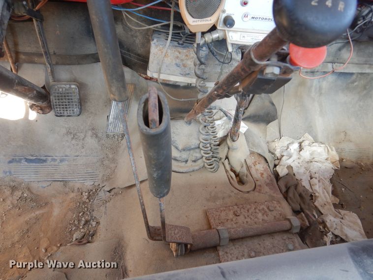 image for item FK9288 1975 Ford F600  flatbed truck