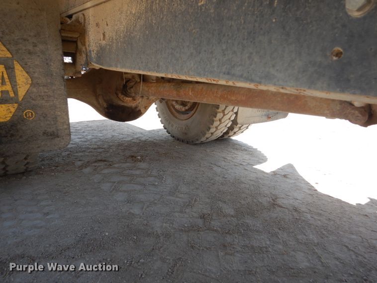 image for item FK9289 1980 Ford 700  flatbed truck