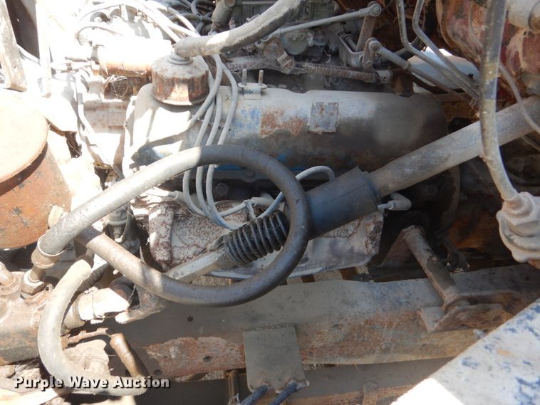 image for item FK9289 1980 Ford 700  flatbed truck