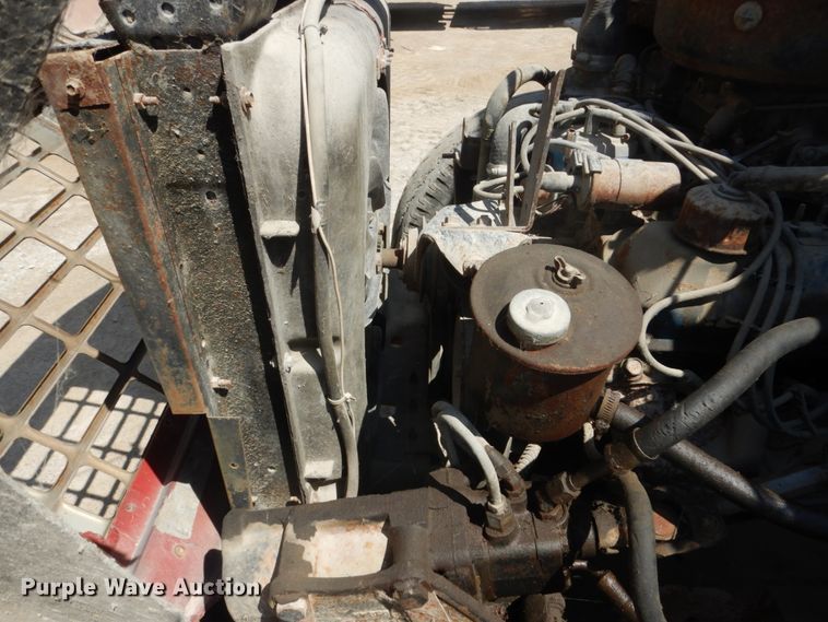 image for item FK9289 1980 Ford 700  flatbed truck