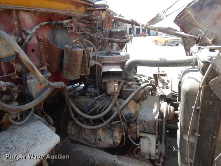 image for item FK9289 1980 Ford 700  flatbed truck