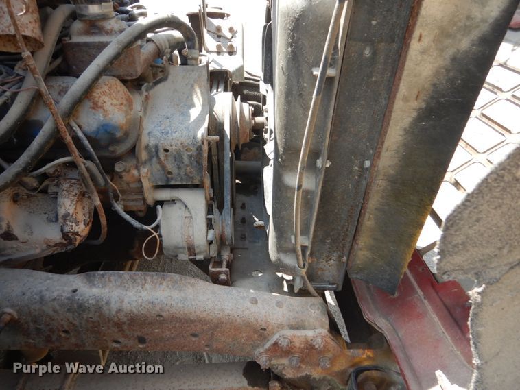 image for item FK9289 1980 Ford 700  flatbed truck