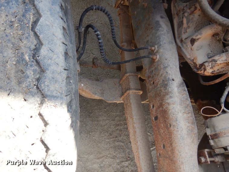 image for item FK9289 1980 Ford 700  flatbed truck